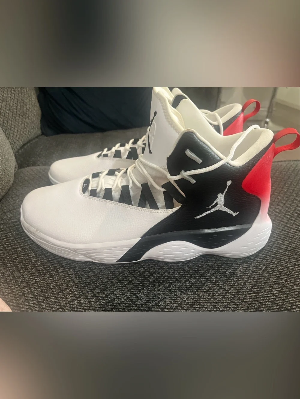 Jordan Super.Fly MVP 2018 White/Silver Black Red Sneakers Sz 17 Read
